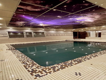 تصویر اجاره روزانه ویلا استخر سرپوشیده ۱ خوابه در شهریار