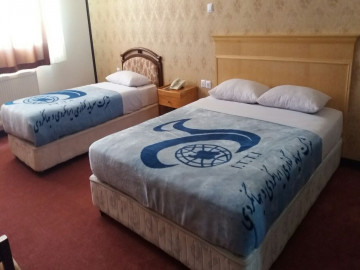 تصویر هتل جهانگردی علیصدر - اتاق سه تخته