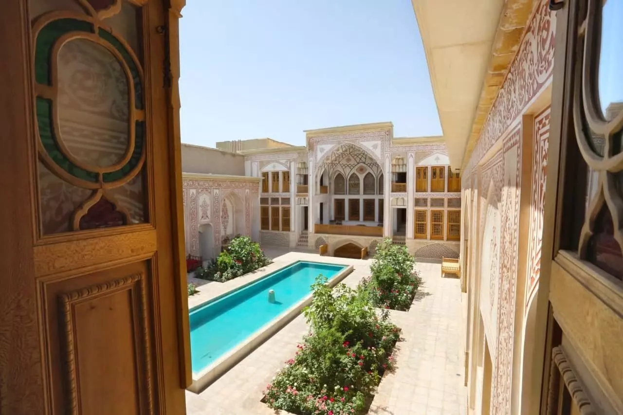 تصویر اقامتگاه سنتی مهینستان راهب کاشان