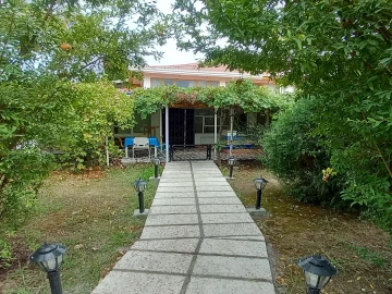 عکس  ساحلی دریا کنار 