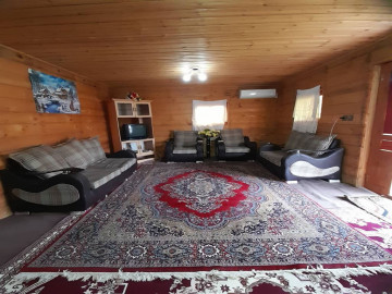 تصویر کلبه چوبی جنگلی ماهورا