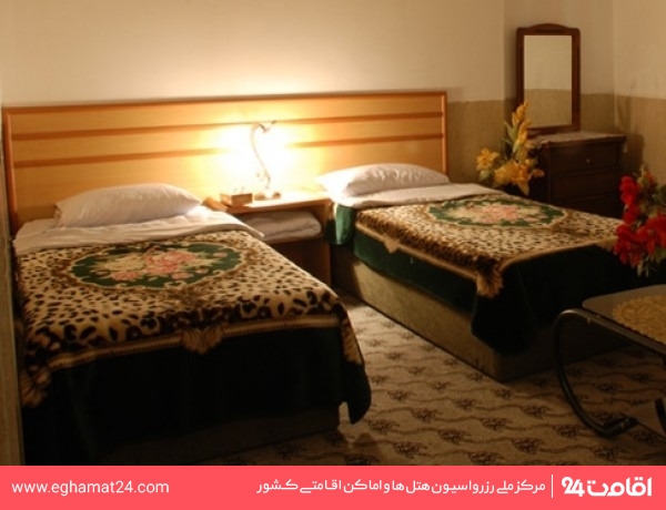 تصویر هتل لاله آباده